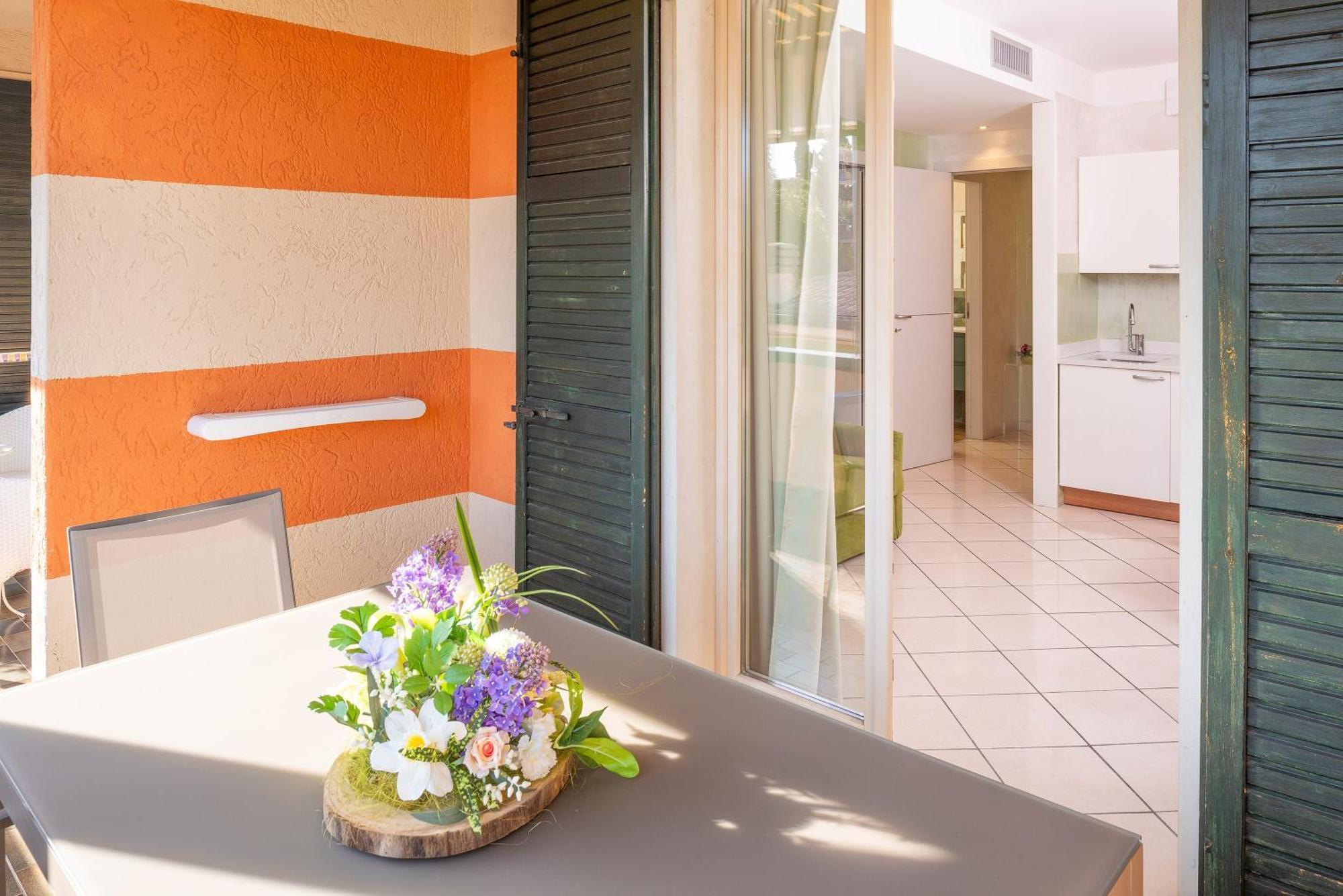 Blue Lake Residence - Bardolino Aparthotel