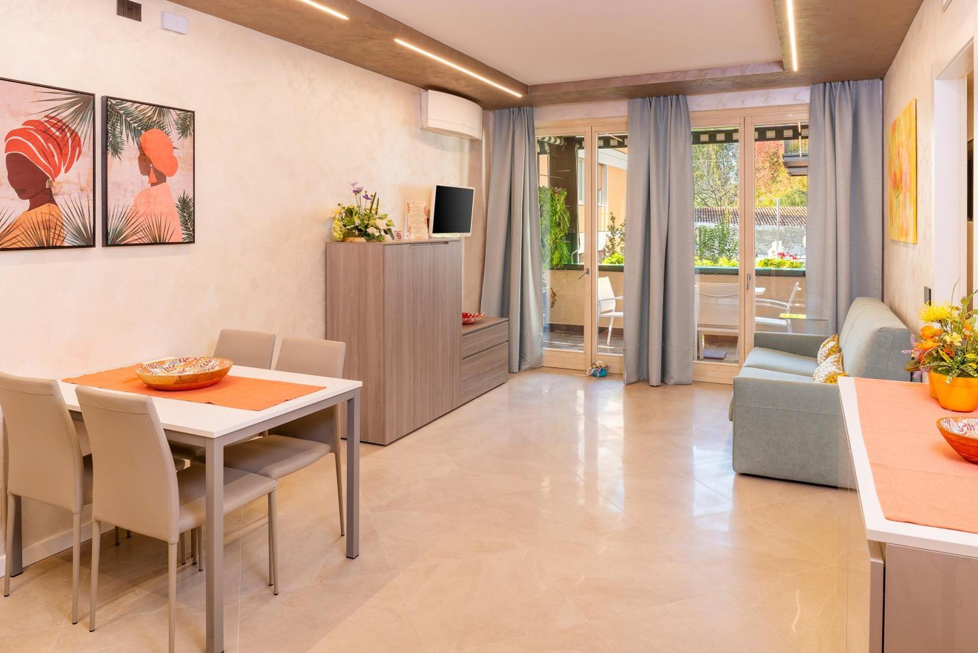 Blue Lake Residence - Bardolino Aparthotel